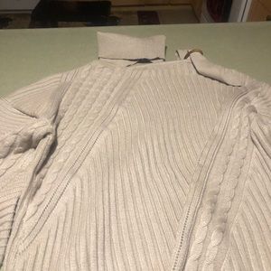 Open on one shoulder fun sweater new never worn